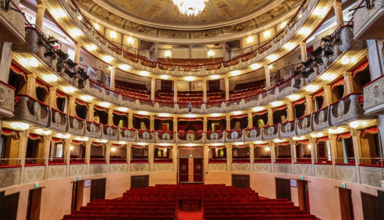 Rovigo, il primo gennaio 2023 alle 17 al Teatro Sociale, il concerto di Capodanno, accoglierà il 2023