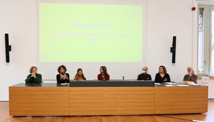 Milano, all'Acquario civico la prima seduta dell'assemblea dei cittadini sul Clima