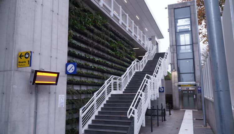Milano, Tibaldi: inaugurata la prima stazione verde e accessibile al servizio dei viaggiatori del quartiere