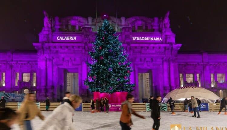 Milano, inaugurato Senstation on Ice, il più grande percorso ghiacciato in Lombardia.