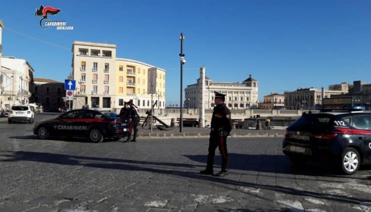 Siracusa, perseguita l'ex fidanzato. Donna di 40 anni finisce in carcere