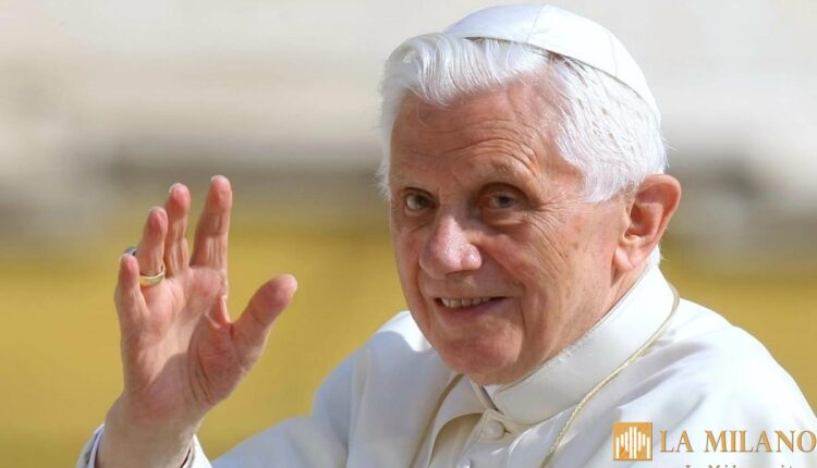 Mediaset, addio a Papa Benedetto XVI.