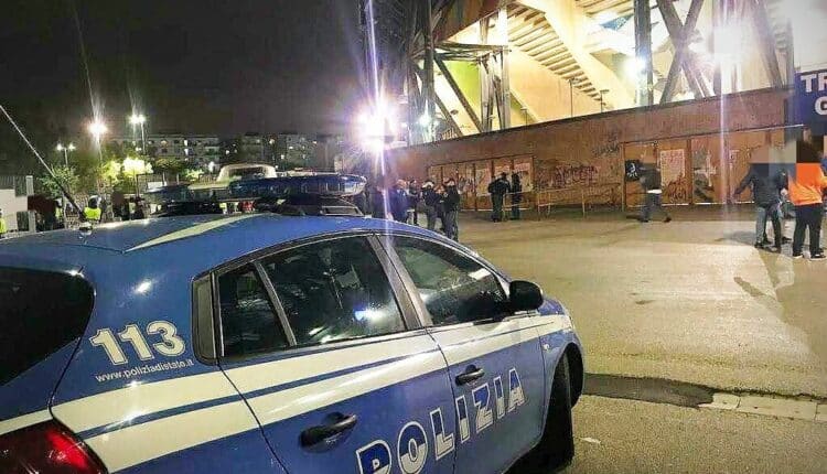 Napoli, emessi 8 DASPO