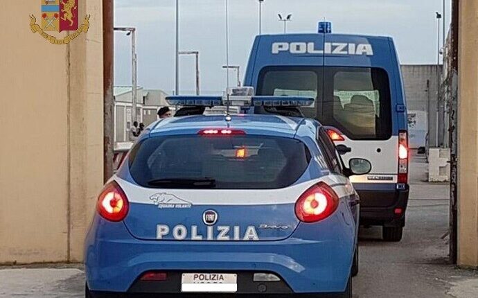 Venezia, rimpatriato pericoloso cittadino gambiano irregolare sul territorio