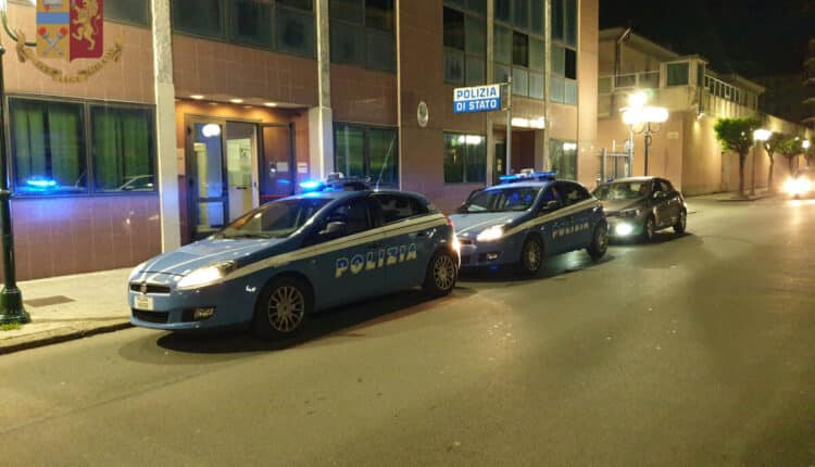 Genova, fermati padre e figlio per rapina commessa la mattina di Capodanno