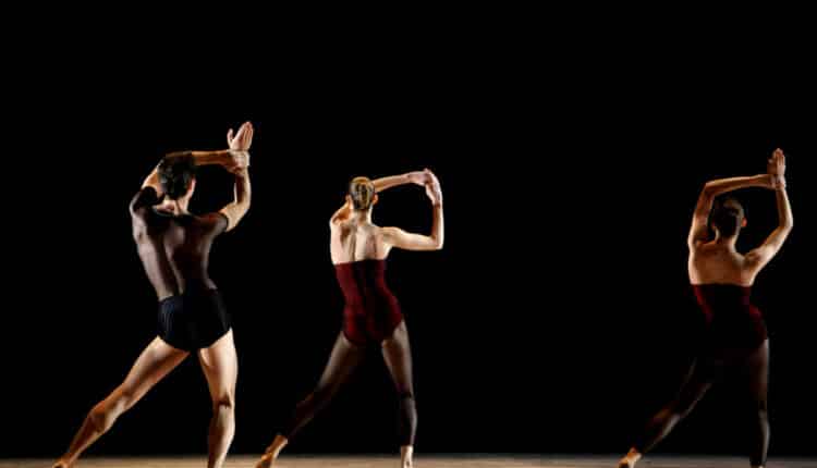 Trittico NovecentoBella figuraCoreografia di: Jirí Kylián