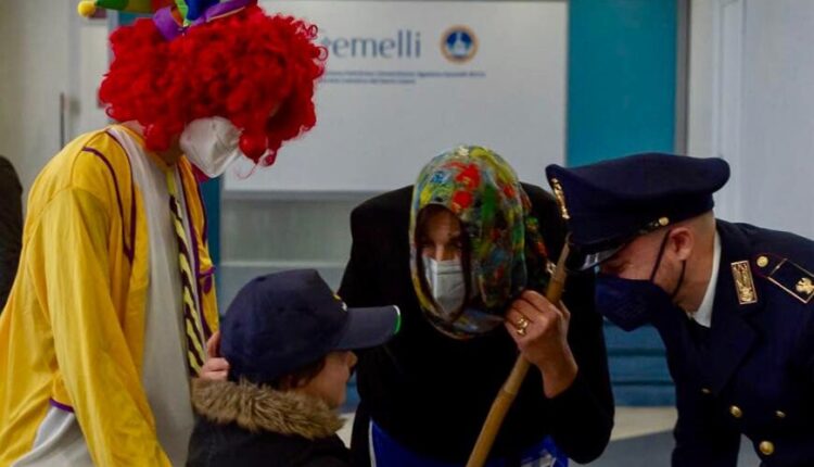 Roma, una missione speciale per una poliziotta Befana in occasione dell’Epifania 2023