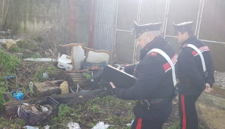 San Felice a Cancello (CE), i Carabinieri sequestrano discarica abusiva e denunciano una persona