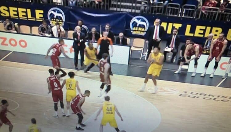 Basket, EuroLega: Alba Berlino-Olimpia Milano 83-63