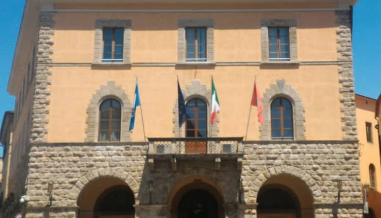 Grosseto, il tempo passa e chi oggi può testimoniare non potrà farlo per sempre: una cerimonia per l’Olocausto.