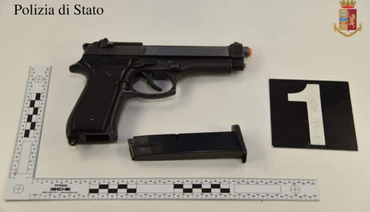 Pisa, rapina a mano armata alla Conad di Tirrenia e al centro estetico