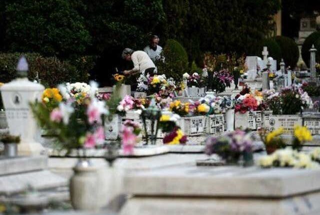 Milano, cimiteri Baggio: dal Comune nuovi criteri per ampliare l'accesso a cittadini e cittadine dei quartieri vicini
