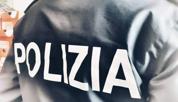 Torino, furto in appartamento: fingono di dormire per evitare l'arresto