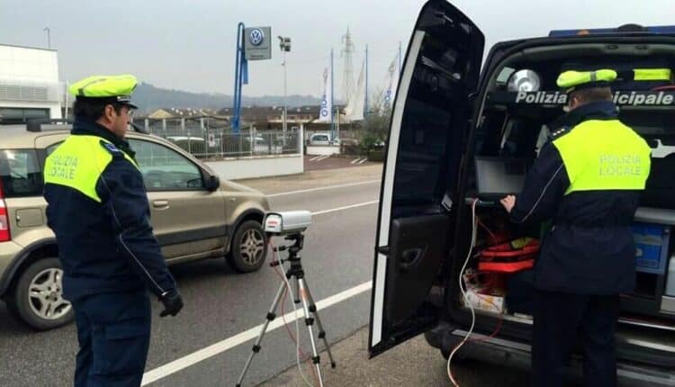 Verona, Polizia Locale: controlli della velocità eccessiva e servizi nei quartieri
