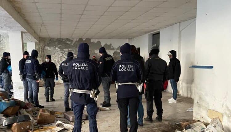 336084-09728795-5076-457b-8f3e-21f3181b7b97