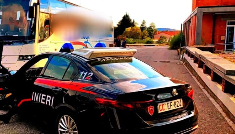 Trieste, papà ultraprottettivo “batte” la convivente perché rimprovera la figlia capricciosa