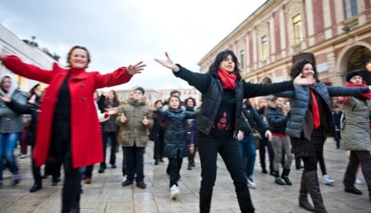 Bari, torna “One Billion Rising” per dire basta alla violenza sulle donne.