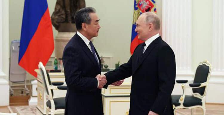 Colloquio a Mosca. Tra Russia e Cina rapporto «solido come una montagna»