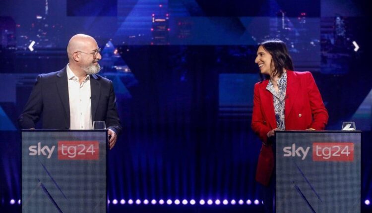 Elly Schlein e Stefano Bonaccini, confronto davanti alle telecamere di Sky Tg24