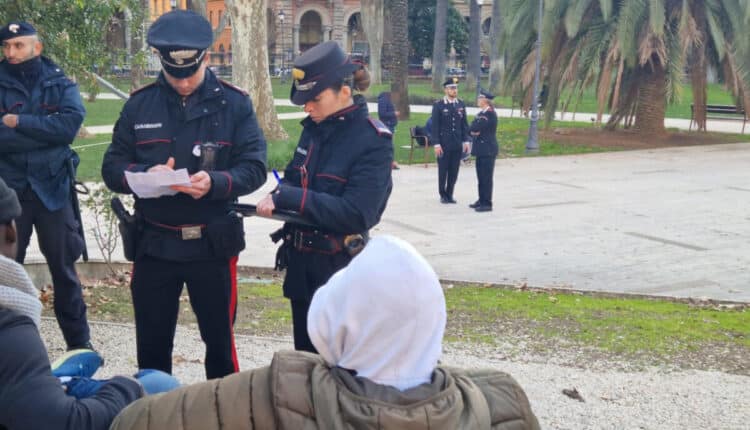Roma, continuano i servizi interforze ad “Alto Impatto” nell’area di Piazza Vittorio Emanuele II:  9 persone arrestate e oltre 241 le persone identificate