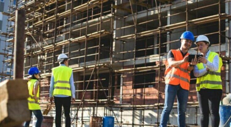 Superbonus 110% tiene banco anche tra i social