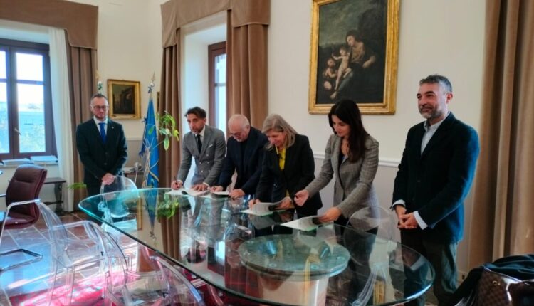 Trapani, firmato il Protocollo per la realizzazione delle infrastrutture per il ripristino della linea Ferroviaria Palermo-Trapani