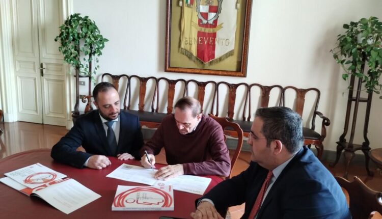 Benevento, il Sindaco Mastella ha sottoscritto la Carta dei Diritti delle Persone con Sclerosi Multipla.