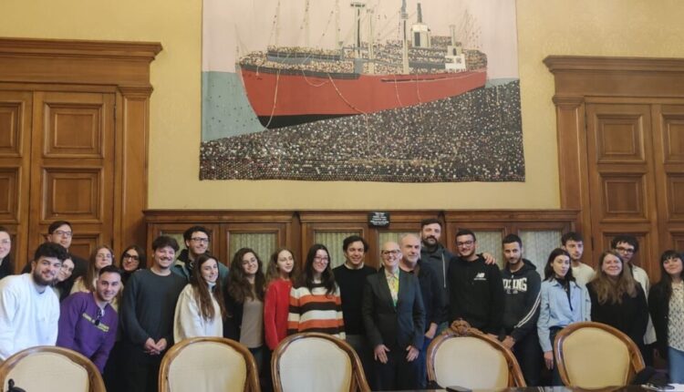 Bari: presentato il progetto di ricerca urbana "ci sono ma non si vedono: reimagining Bari", in produzione una docufiction e una mappa inedita della città