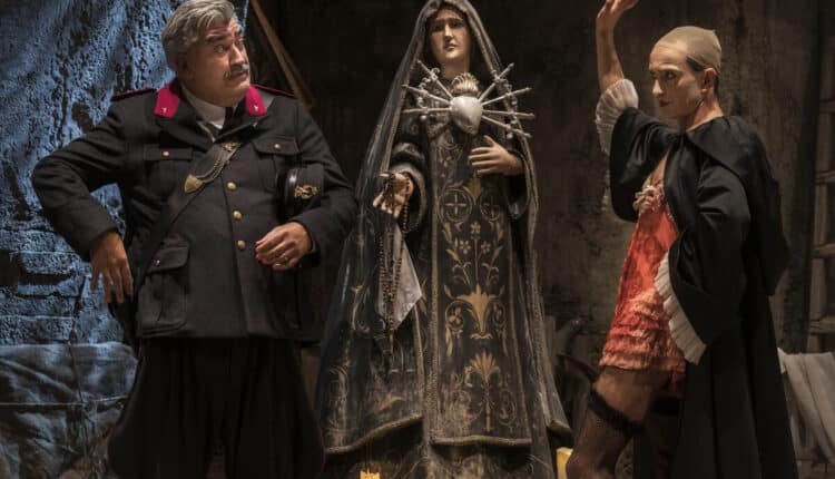Milano, “Mettici la mano” va in scena a Teatro Menotti: una Napoli devastata dalla guerra ma mai priva di umanità.