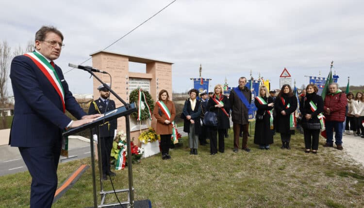 Modena: Nel ricordo dell'eccidio, un appello per la pace