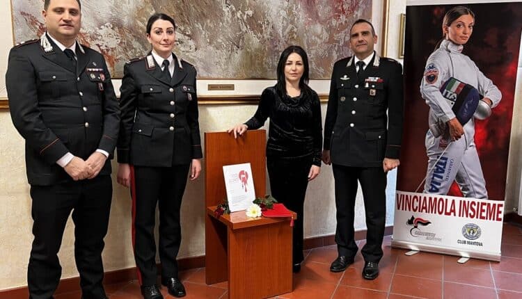 Mantova, il Comando Provinciale Carabinieri aderisce alla campagna “Posto occupato” riservando un posto della propria sala di attesa a tutte le donne vittime della violenza