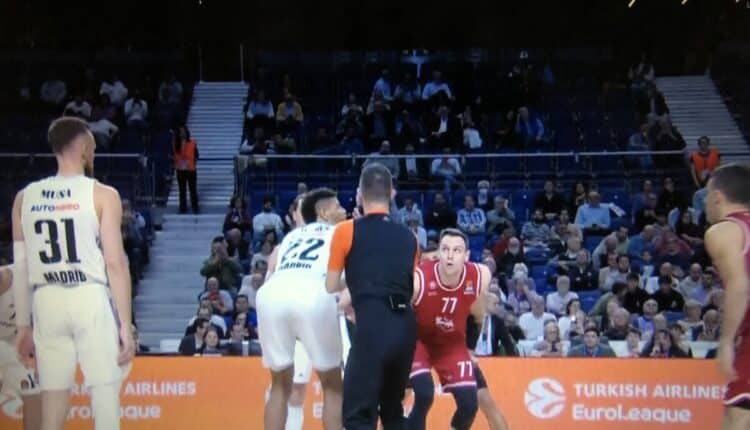 Basket, EuroLega: Real Madrid-Olimpia Milano 91-87