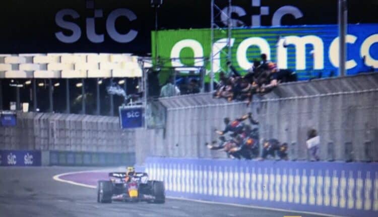 Formula 1, gara del Gran Premio di Arabia Saudita: vince Perez, 2°Verstappen e 3° Alonso, male le Ferrari