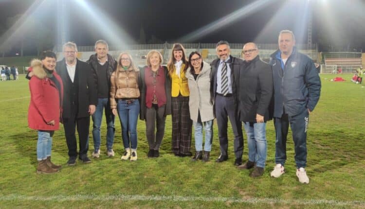 Macerata, successo per la partita delle donne allo stadio Helvia Recina