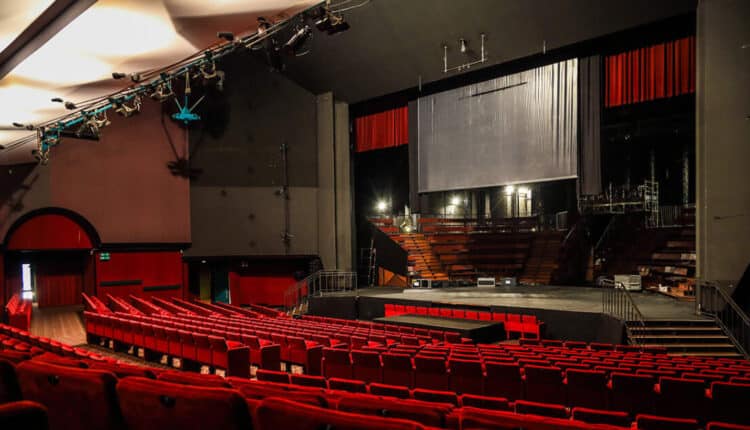 Genova: Il fondo strategico regionale stanzia 1,5 milioni di euro per il restyling della facciata del Teatro Nazionale