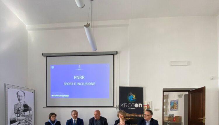 Crotone: con i fondi del PNRR prossimo il rifacimento di due spazi sportivi. 