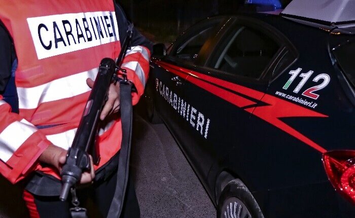 Caserta, sorpreso con 186 dosi tra eroina e cocaina: nigeriano arrestato dai Carabinieri