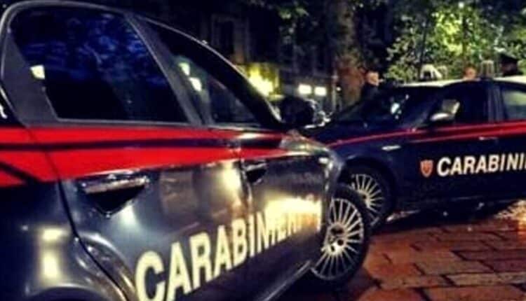 Seregno (MB), minaccia la ex con una pistola e le spacca il naso a pugni