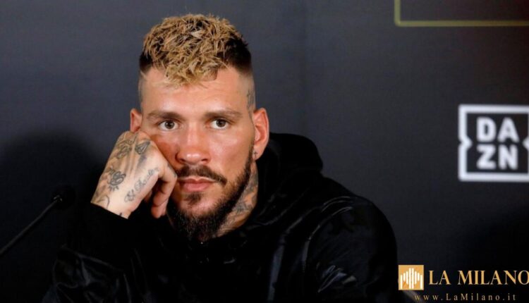 Milano, il pugile Daniele Scardina colto da malore: operato d'urgenza, sta combattendo l'incontro più difficile della sua vita