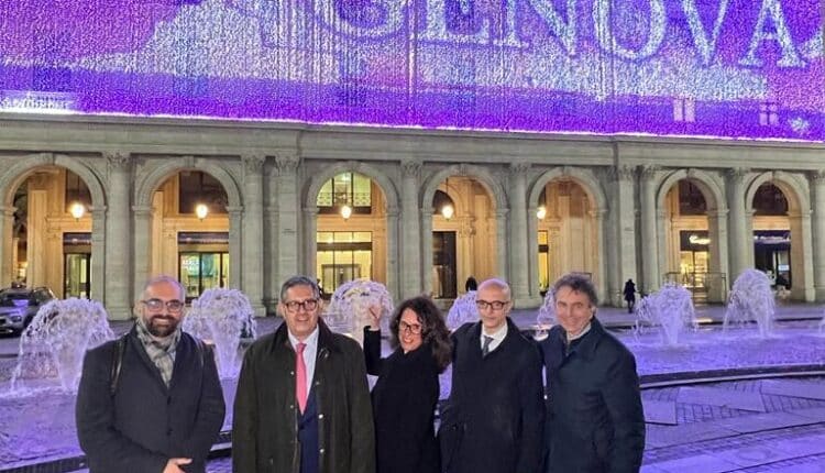 La facciata del Palazzo della Regione in piazza De Ferrari si illumina per festeggiare la notizia della nomina di Genova a Capitale Italiana del Libro 2023, arrivata questa mattina dal Ministero della Cultura