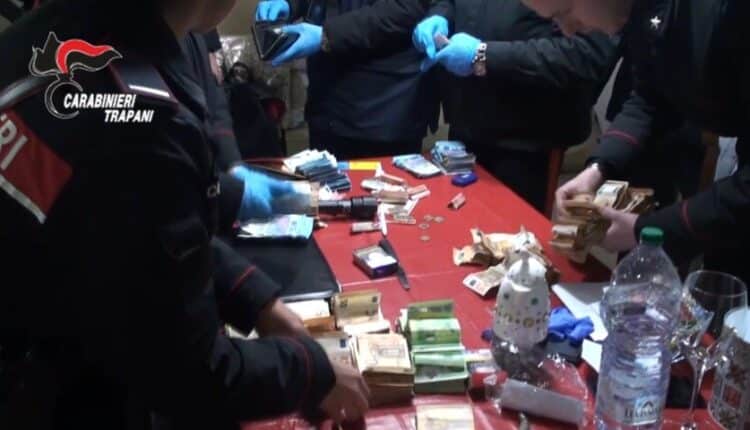 Marsala (TP), associazione a delinquere finalizzata al traffico di stupefacenti: 8 arresti dei Carabinieri