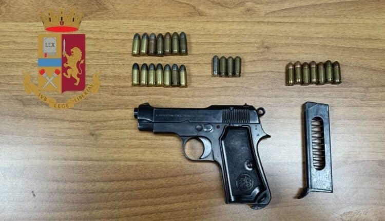 Taranto, anziano signore arrestato per detenzione abusiva di arma clandestina.