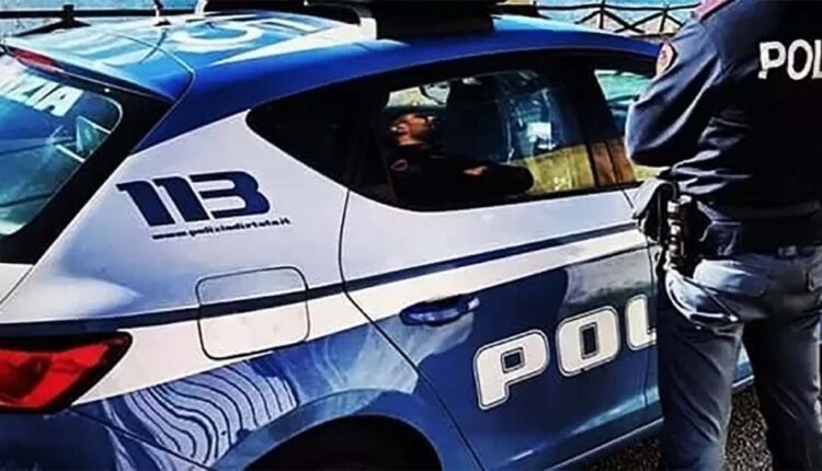 Fuorigrotta (NA), aggredisce i poliziotti: arrestato