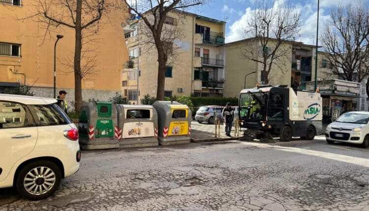 Napoli: al via le operazioni di pulizia radicale in dieci municipalità nel progetto 