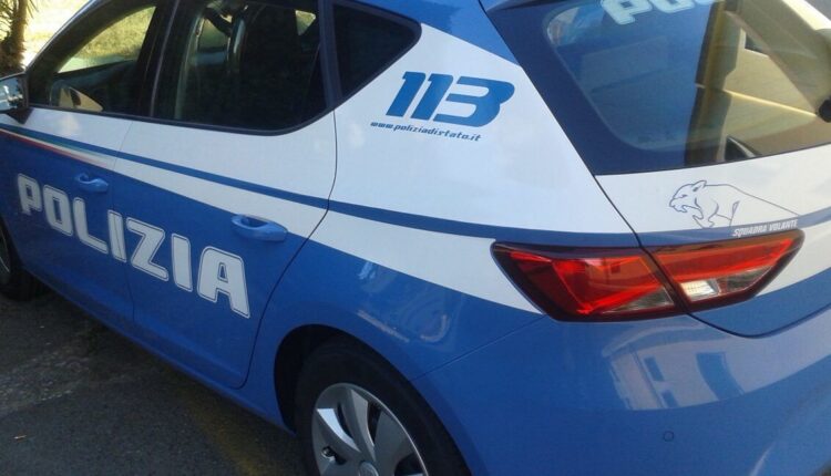 Roma: a Tor Bella Monaca 2 giovani arrestati dalla Polizia di Stato perché gravemente indiziati di aver tentato una truffa ai danni di una coppia di anziani.