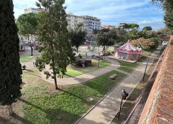 Grosseto, lanciano sassi dalle Mura Medicee: interviene il reparto di Prossimità del Corpo di Polizia Municipale