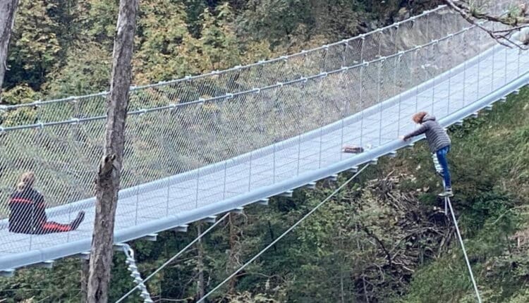 Belluno, suicidio sventato da parte degli operatori della Polizia Stradale.