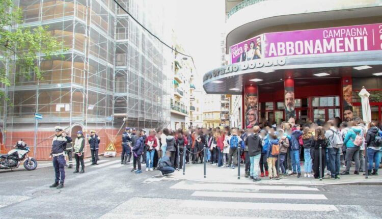 Trieste: oltre 700 ragazzi al teatro Bobbio per 