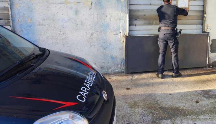 Carinaro: Sottoposto a sequestro un laboratorio artigianale abusivo dedito a lavorazioni in ferro per violazioni ambientali.