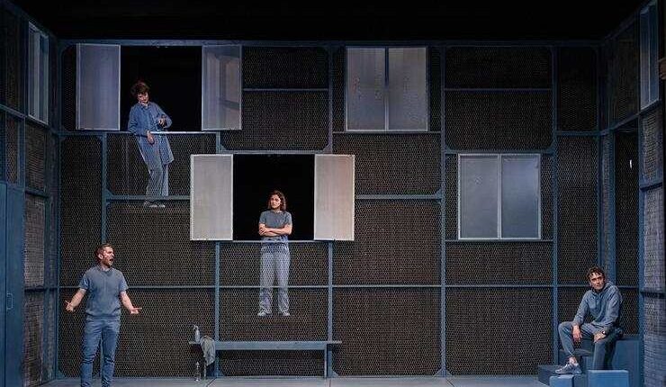 Bologna: "L'estinzione della razza umana" di Emanuele Aldrovandi al Teatro delle Moline